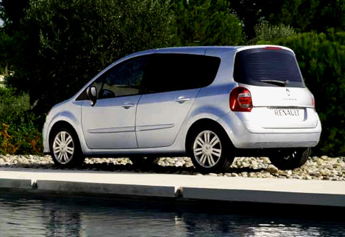 noleggio auto renault modus