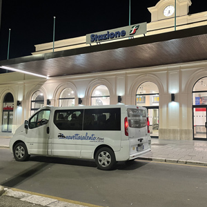 navetta con conducente da e per la stazione di Lecce